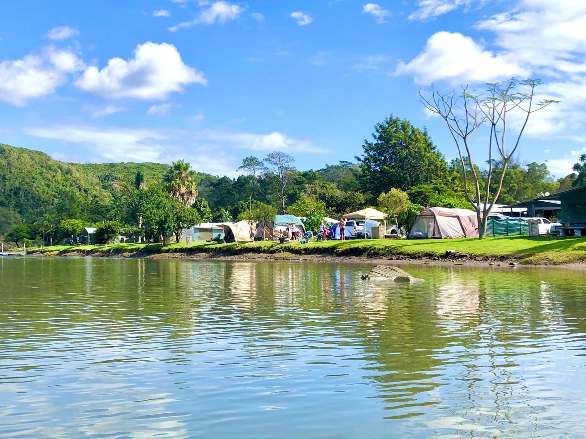 Areena Riverside Resort Kwelera Bagian luar foto